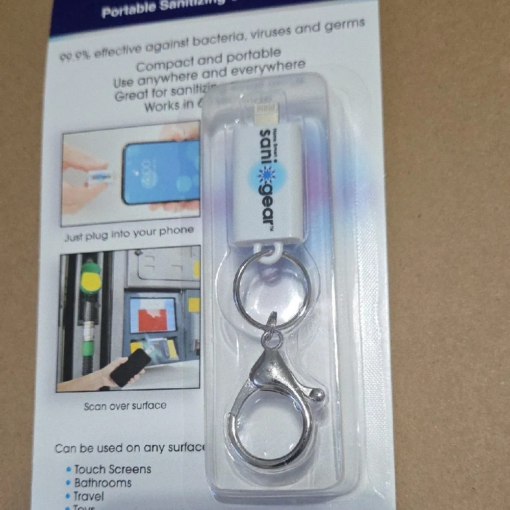 Portable Sanitizing UVC Light - Silver